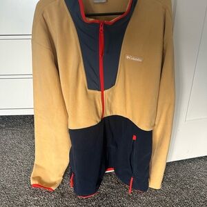 Columbia Beige and Blue Fleece Pullover